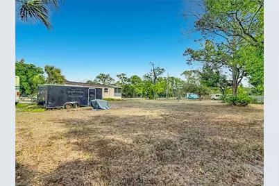 2425 Case Ln, North Fort Myers, FL 33917 - Photo 41