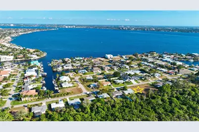 5842 SW 1st Ct, Cape Coral, FL 33914 - Photo 7