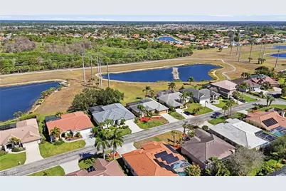 12796 Vista Pine Cir, Fort Myers, FL 33913 - Photo 7