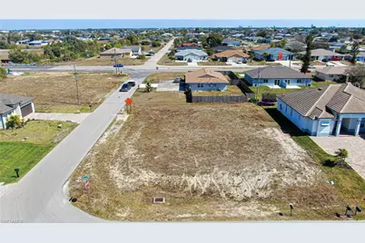 1117 NE 7th Pl, Cape Coral, FL 33909 - Photo 7