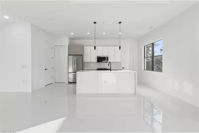566 Eisenhower Blvd, Lehigh Acres, FL 33974 - Photo 9