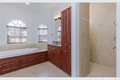 1505 SE 4th St, Cape Coral, FL 33990 - Photo 21