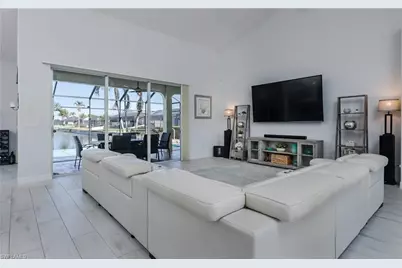 1505 SE 4th St, Cape Coral, FL 33990 - Photo 7