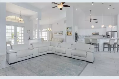 1505 SE 4th St, Cape Coral, FL 33990 - Photo 9