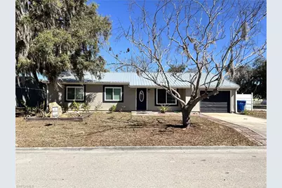 4040 S Edgewater Cir, Labelle, FL 33935 - Photo 1