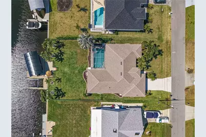 1422 SE 20th St, Cape Coral, FL 33990 - Photo 13