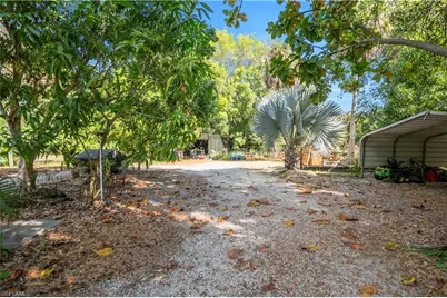 184 W Mariana Ave, North Fort Myers, FL 33903 - Photo 15