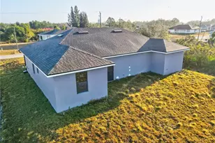 417 Mercedes Ct, Lehigh Acres, FL 33972 - Photo 39