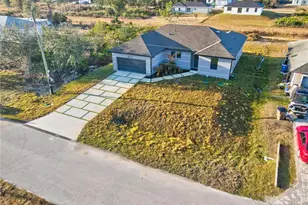 417 Mercedes Ct, Lehigh Acres, FL 33972 - Photo 41