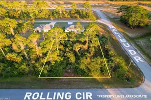 8056 Rolling Cir, Labelle, FL 33935 - Photo 1