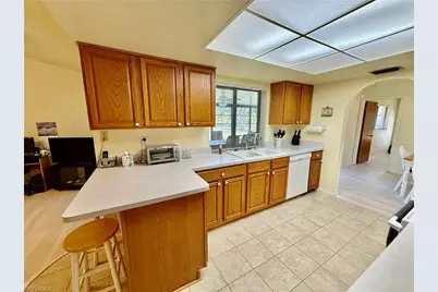 19993 Lake Vista Cir N, Lehigh Acres, FL 33936 - Photo 17