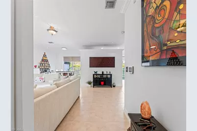 15111 NW 8th St, Pembroke Pines, FL 33028 - Photo 9