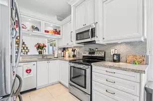 15111 NW 8th St, Pembroke Pines, FL 33028 - Photo 25