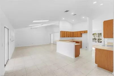 2236 SE 11th Pl, Cape Coral, FL 33990 - Photo 11