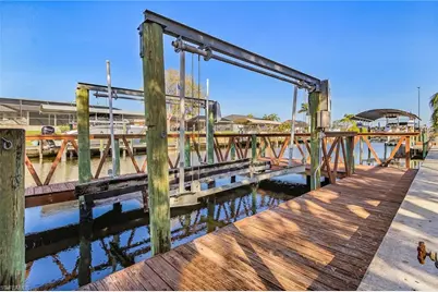 2236 SE 11th Pl, Cape Coral, FL 33990 - Photo 31