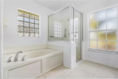 2236 SE 11th Pl, Cape Coral, FL 33990 - Photo 19