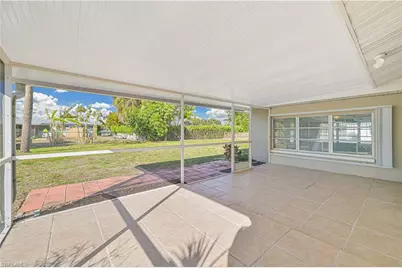 711 Monterey Ave, Cape Coral, FL 33904 - Photo 7