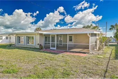 711 Monterey Ave, Cape Coral, FL 33904 - Photo 5