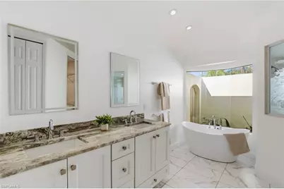 828 SW 52nd St, Cape Coral, FL 33914 - Photo 15