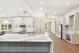 6840 Hendry Creek Dr, Fort Myers, FL 33908 - Photo 5