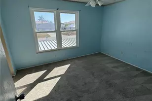 4520 SW 8th Pl, Cape Coral, FL 33914 - Photo 5