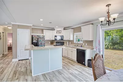 7638 Peyraud Dr, North Fort Myers, FL 33917 - Photo 11