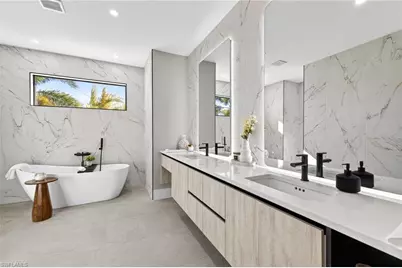 3130 SW 26th Ave, Cape Coral, FL 33914 - Photo 3