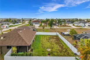1319 SW 34th Terrace, Cape Coral, FL 33914 - Photo 21