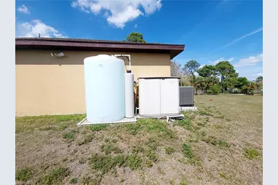 506 Desoto Ave, Lehigh Acres, FL 33972 - Photo 7