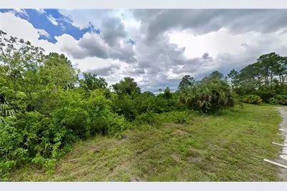 620 Lombardy Ct, Lehigh Acres, FL 33972 - Photo 1