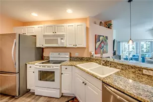 12181 Summergate Cir, Fort Myers, FL 33913 - Photo 17