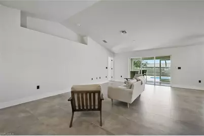 2200 NE 9th Ave, Cape Coral, FL 33909 - Photo 9