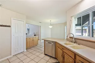 432 SE 17th St, Cape Coral, FL 33990 - Photo 11