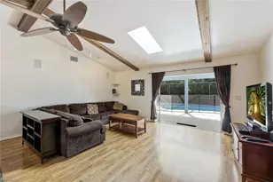 432 SE 17th St, Cape Coral, FL 33990 - Photo 5