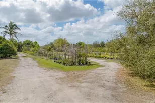 7350 Green Acre Ln, Fort Myers, FL 33912 - Photo 33