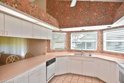 1401 McGregor Park Cir, Fort Myers, FL 33908 - Photo 7