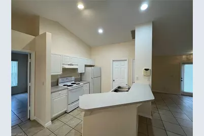 606 SW 27th Ter, Cape Coral, FL 33914 - Photo 5