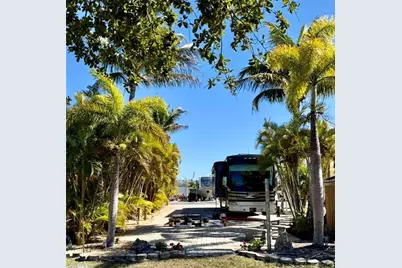 662 Barracuda Bend, Fort Myers Beach, FL 33931 - Photo 9