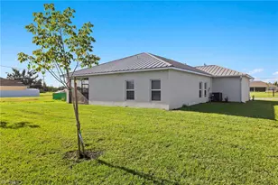 112 Wilmington Pkwy, Cape Coral, FL 33993 - Photo 27