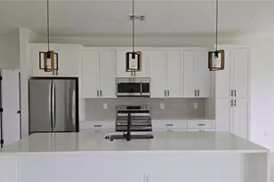 208 Pembroke St St, Lehigh Acres, FL 33974 - Photo 7