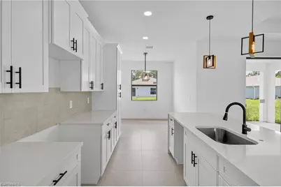 208 Pembroke St St, Lehigh Acres, FL 33974 - Photo 9