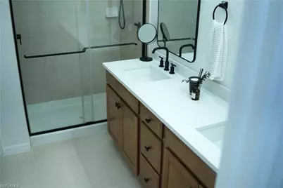 12109 Palm Cove St, Fort Myers, FL 33913 - Photo 15