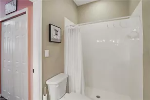 15430 Bellamar Cir, Fort Myers, FL 33908 - Photo 19