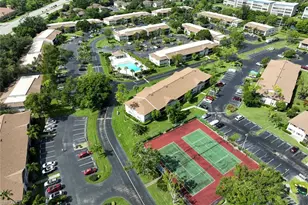 8121 S Woods Cir, Fort Myers, FL 33919 - Photo 21