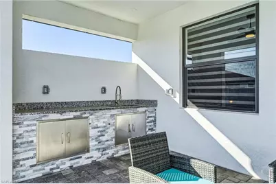 922 NW 8th Ter, Cape Coral, FL 33993 - Photo 11