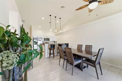 526-528 SE 5th Pl, Cape Coral, FL 33990 - Photo 15