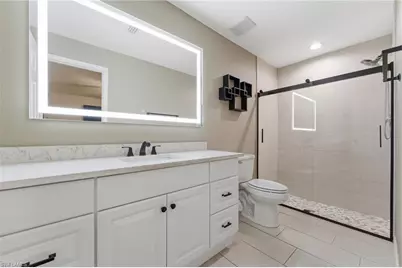 526-528 SE 5th Pl, Cape Coral, FL 33990 - Photo 11