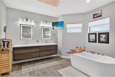 230 NE 18th St, Cape Coral, FL 33909 - Photo 15