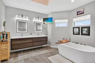 230 NE 18th St, Cape Coral, FL 33909 - Photo 15