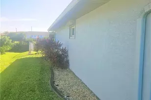 3315 SW 8th Ct, Cape Coral, FL 33914 - Photo 25